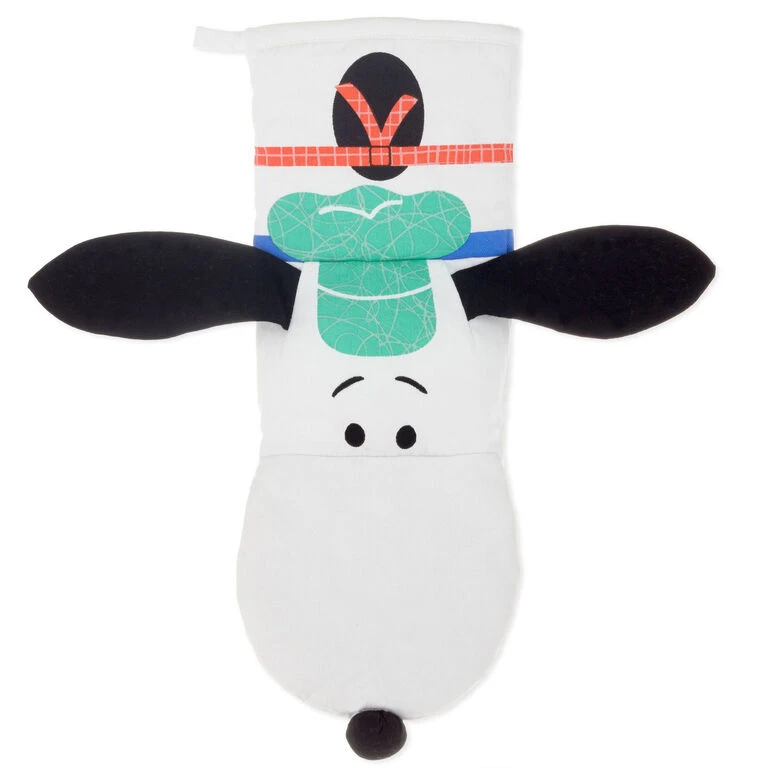 Hallmark Peanuts® Chef Snoopy Oven Mitt 2 Hallmark Peanuts® Chef Snoopy Oven Mitt